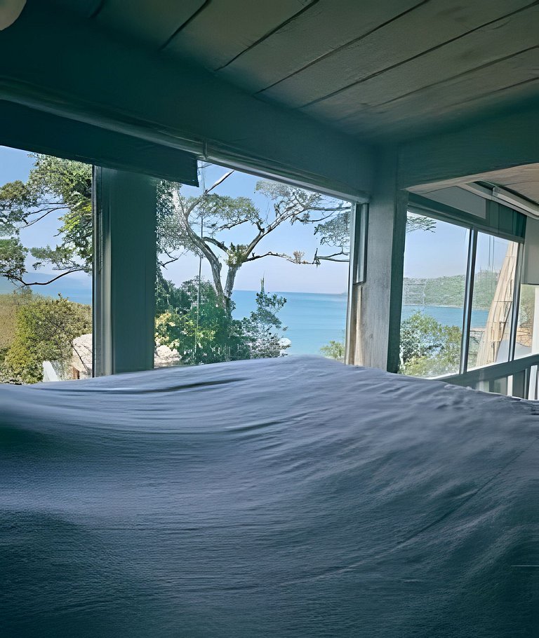 Casa Bravinha • Vista • Praia deserta • Estrelas