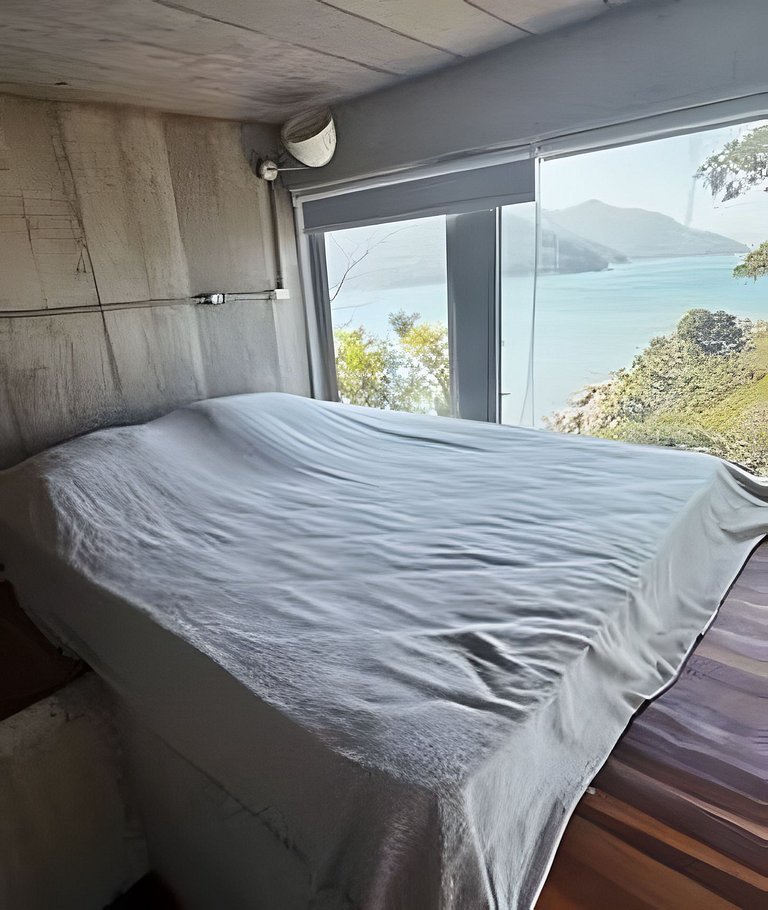 Casa Bravinha • Vista • Praia deserta • Estrelas
