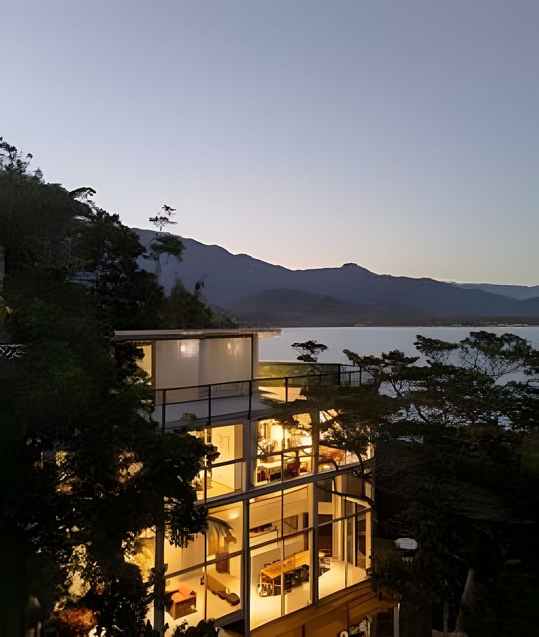 Casa Brava: Luxo na mata e no mar, praia privada