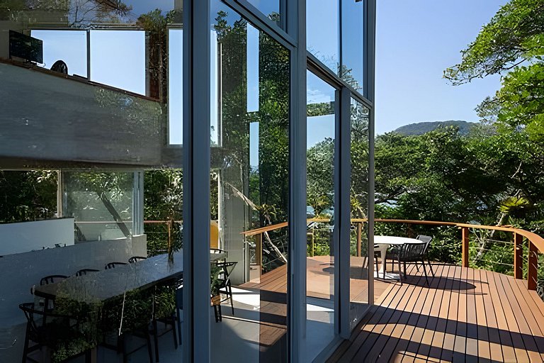 Casa Brava: Luxo na mata e no mar, praia privada