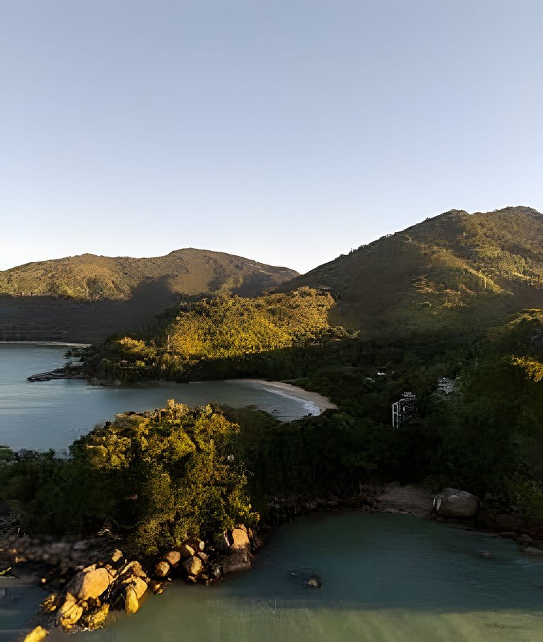 Casa Brava: Luxo na mata e no mar, praia privada