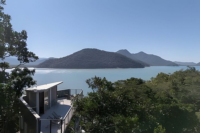 Casa Brava: Luxo na mata e no mar, praia privada