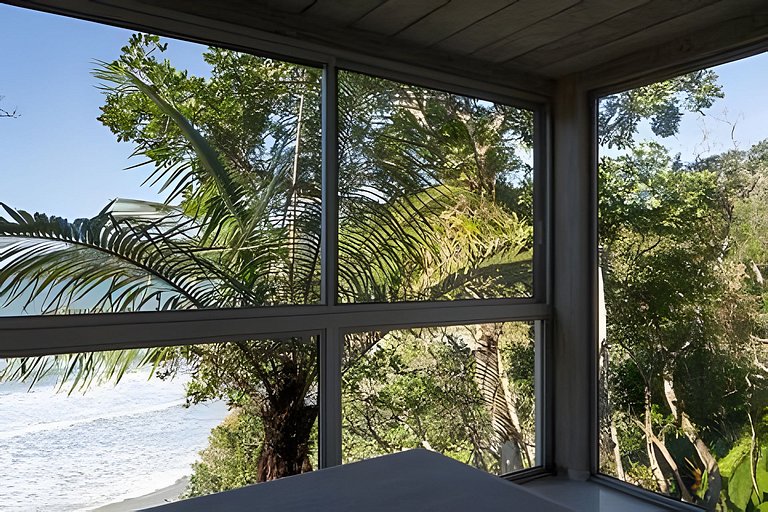 Casa Brava: Luxo na mata e no mar, praia privada