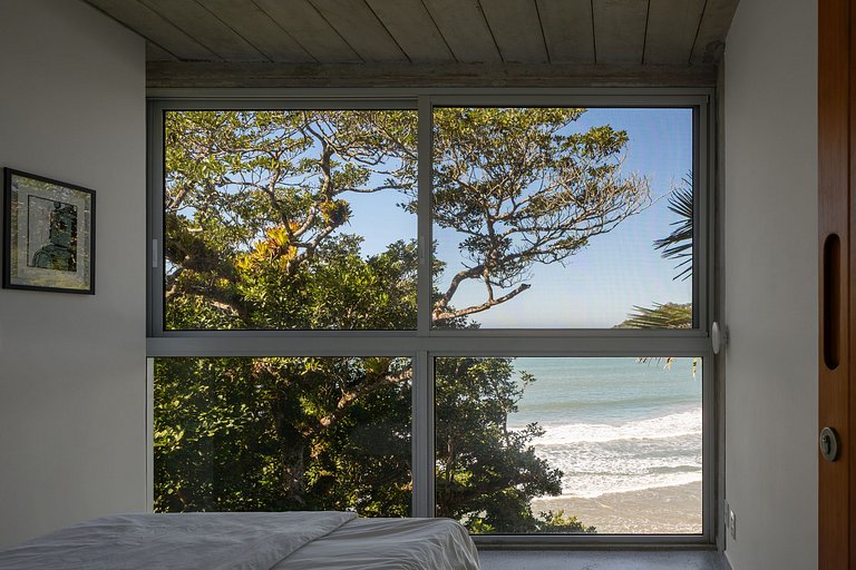 Casa Brava: Luxo na mata e no mar, praia privada